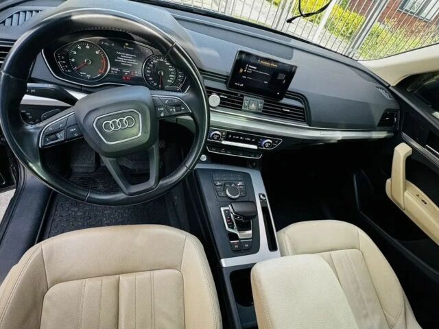 Чорний Ауді Ку 5, об'ємом двигуна 2 л та пробігом 89 тис. км за 15100 $, фото 12 на Automoto.ua