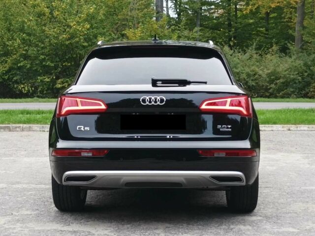 Черный Ауди Ку 5, объемом двигателя 2 л и пробегом 86 тыс. км за 16000 $, фото 5 на Automoto.ua