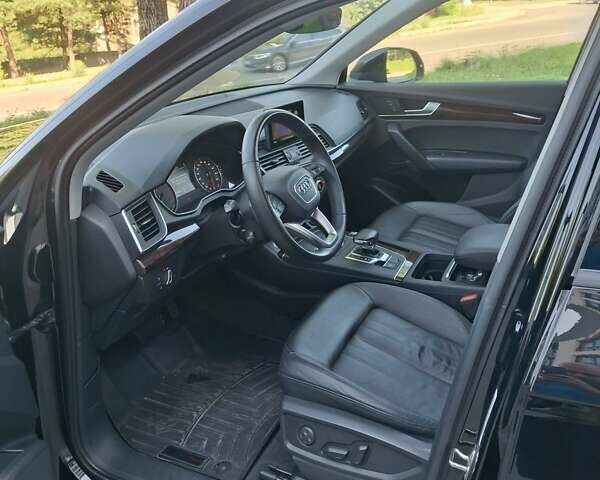 Черный Ауди Ку 5, объемом двигателя 2 л и пробегом 114 тыс. км за 22499 $, фото 3 на Automoto.ua