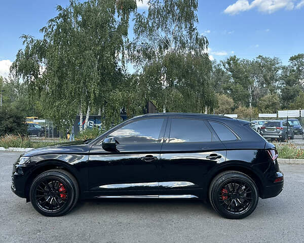 Черный Ауди Ку 5, объемом двигателя 1.98 л и пробегом 112 тыс. км за 27500 $, фото 2 на Automoto.ua