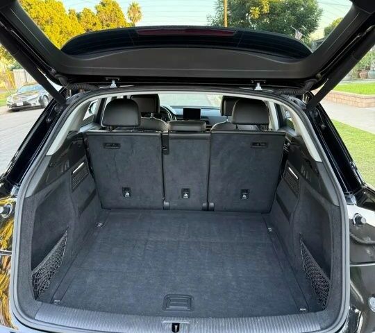 Черный Ауди Ку 5, объемом двигателя 0 л и пробегом 196 тыс. км за 19000 $, фото 9 на Automoto.ua