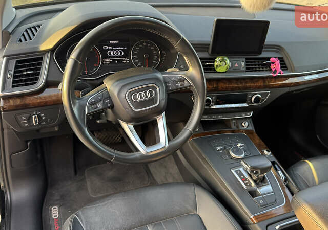 Черный Ауди Ку 5, объемом двигателя 1.98 л и пробегом 170 тыс. км за 20900 $, фото 10 на Automoto.ua