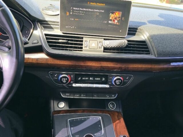 Черный Ауди Ку 5, объемом двигателя 2 л и пробегом 193 тыс. км за 23800 $, фото 10 на Automoto.ua