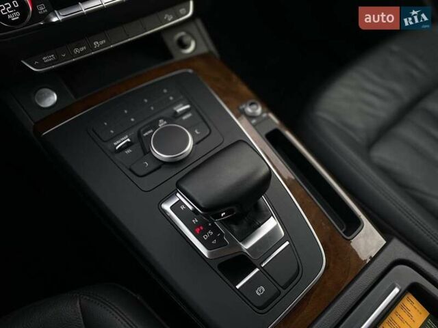 Чорний Ауді Ку 5, об'ємом двигуна 2 л та пробігом 148 тис. км за 23990 $, фото 46 на Automoto.ua