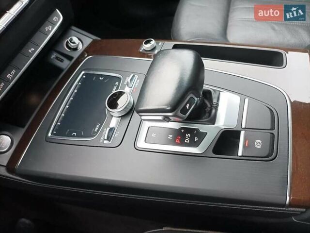 Чорний Ауді Ку 5, об'ємом двигуна 1.98 л та пробігом 90 тис. км за 29200 $, фото 19 на Automoto.ua