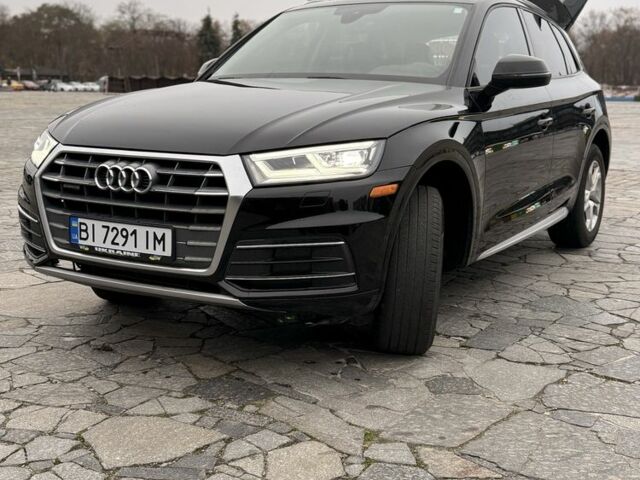 Черный Ауди Ку 5, объемом двигателя 2 л и пробегом 134 тыс. км за 570 $, фото 1 на Automoto.ua