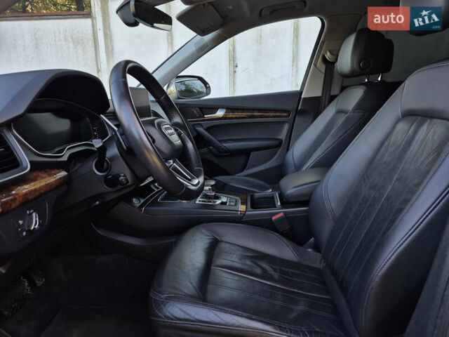 Черный Ауди Ку 5, объемом двигателя 2 л и пробегом 120 тыс. км за 24999 $, фото 31 на Automoto.ua