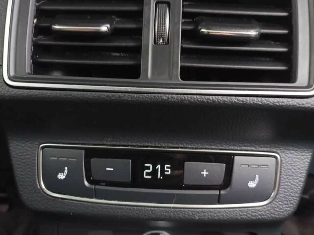 Черный Ауди Ку 5, объемом двигателя 2 л и пробегом 86 тыс. км за 16000 $, фото 16 на Automoto.ua