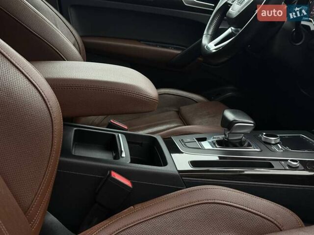 Чорний Ауді Ку 5, об'ємом двигуна 1.98 л та пробігом 128 тис. км за 28900 $, фото 50 на Automoto.ua