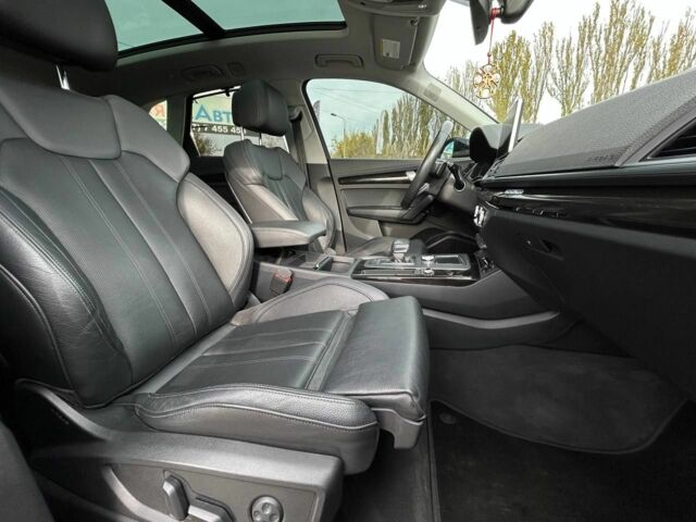 Черный Ауди Ку 5, объемом двигателя 2 л и пробегом 130 тыс. км за 28600 $, фото 12 на Automoto.ua