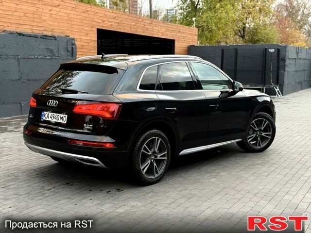 Ауди Ку 5 2018 в Киеве на Automoto.ua Черный Ауди Ку 5, объемом двигателя 2 л и пробегом 74 тыс. км за 26500 $, фото 5 на Automoto.ua