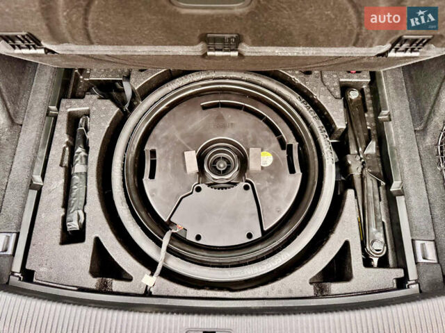 Черный Ауди Ку 5, объемом двигателя 1.98 л и пробегом 168 тыс. км за 23999 $, фото 72 на Automoto.ua