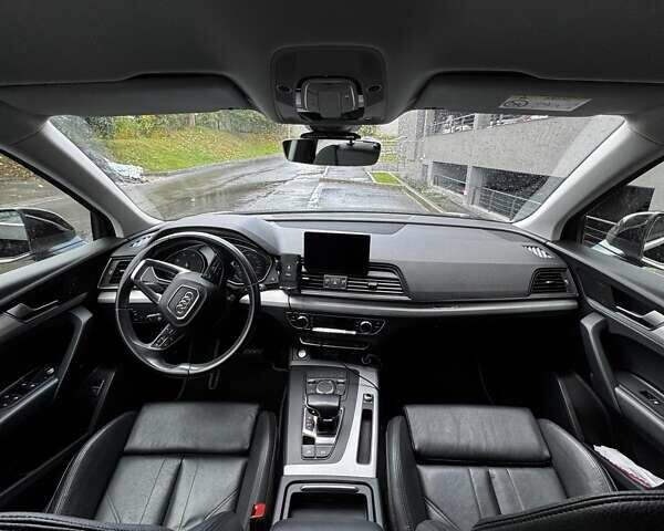 Чорний Ауді Ку 5, об'ємом двигуна 1.97 л та пробігом 150 тис. км за 31800 $, фото 16 на Automoto.ua