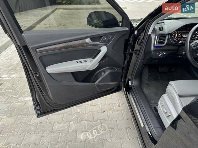 Черный Ауди Ку 5, объемом двигателя 1.98 л и пробегом 61 тыс. км за 29500 $, фото 14 на Automoto.ua