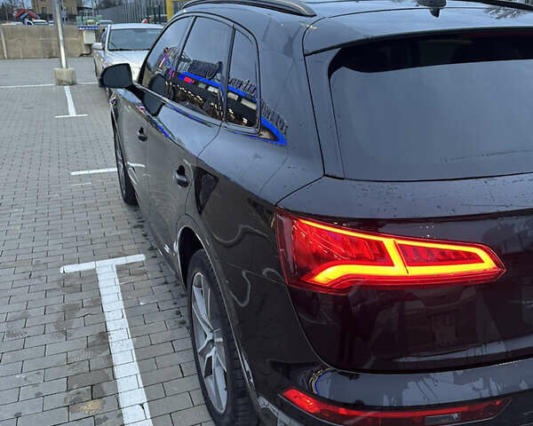 Черный Ауди Ку 5, объемом двигателя 1.98 л и пробегом 132 тыс. км за 23000 $, фото 3 на Automoto.ua