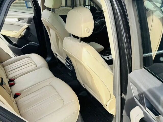 Чорний Ауді Ку 5, об'ємом двигуна 2 л та пробігом 89 тис. км за 15100 $, фото 20 на Automoto.ua