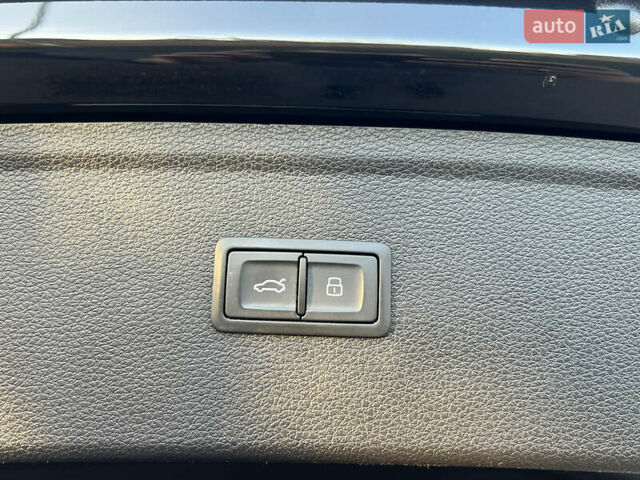 Черный Ауди Ку 5, объемом двигателя 1.97 л и пробегом 162 тыс. км за 34999 $, фото 92 на Automoto.ua