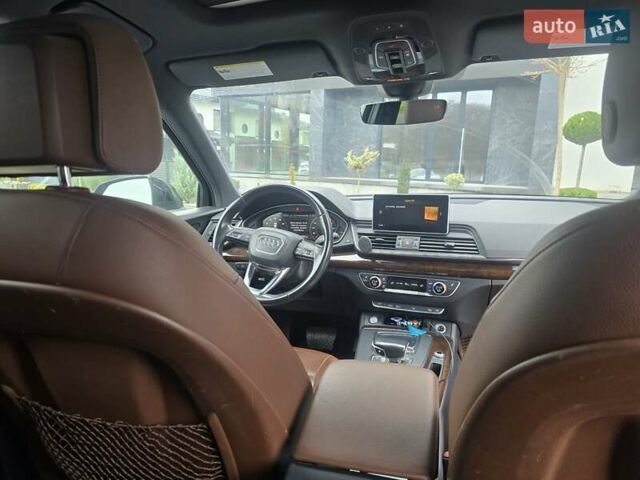 Черный Ауди Ку 5, объемом двигателя 1.98 л и пробегом 160 тыс. км за 26000 $, фото 7 на Automoto.ua