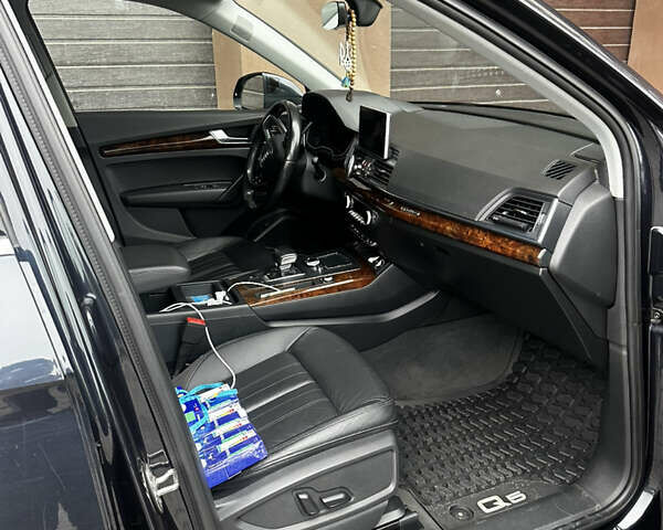 Ауди Ку 5 2018 в Днепре (Днепропетровске) на Automoto.ua Черный Ауди Ку 5, объемом двигателя 1.98 л и пробегом 180 тыс. км за 25800 $, фото 4 на Automoto.ua