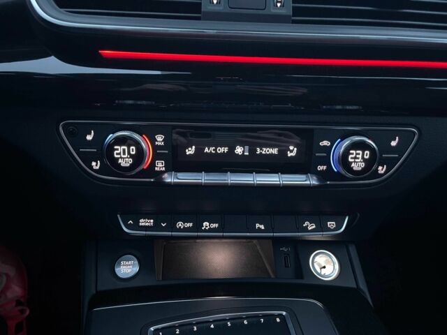 Черный Ауди Ку 5, объемом двигателя 2 л и пробегом 122 тыс. км за 28500 $, фото 13 на Automoto.ua