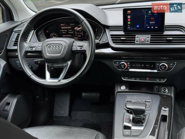 Чорний Ауді Ку 5, об'ємом двигуна 2 л та пробігом 75 тис. км за 24500 $, фото 7 на Automoto.ua