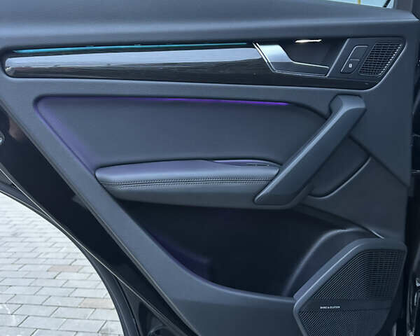 Черный Ауди Ку 5, объемом двигателя 1.98 л и пробегом 132 тыс. км за 23000 $, фото 10 на Automoto.ua