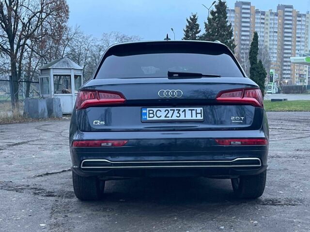 Черный Ауди Ку 5, объемом двигателя 2 л и пробегом 122 тыс. км за 28500 $, фото 6 на Automoto.ua