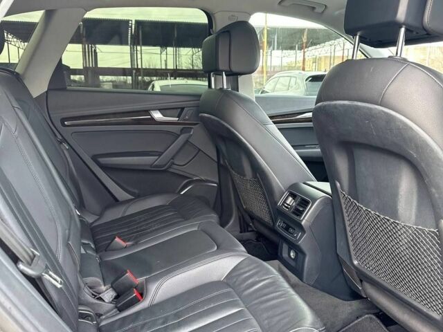 Чорний Ауді Ку 5, об'ємом двигуна 2 л та пробігом 170 тис. км за 23000 $, фото 17 на Automoto.ua