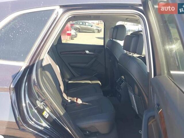 Черный Ауди Ку 5, объемом двигателя 1.98 л и пробегом 190 тыс. км за 16000 $, фото 7 на Automoto.ua