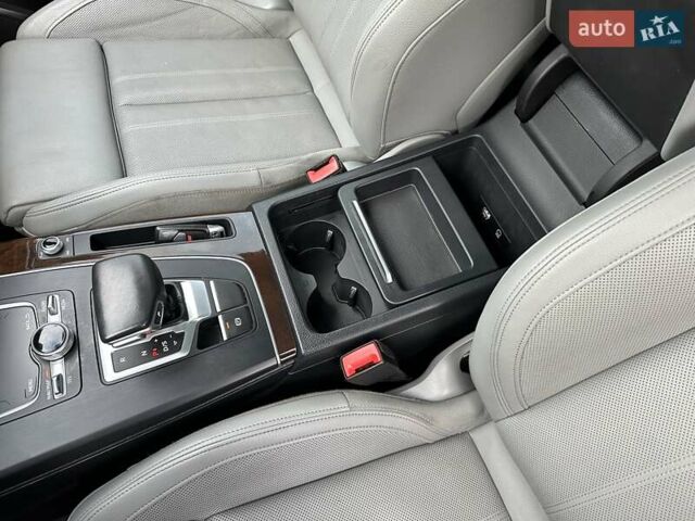 Чорний Ауді Ку 5, об'ємом двигуна 1.98 л та пробігом 195 тис. км за 22700 $, фото 67 на Automoto.ua