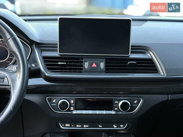 Черный Ауди Ку 5, объемом двигателя 1.98 л и пробегом 229 тыс. км за 17800 $, фото 18 на Automoto.ua