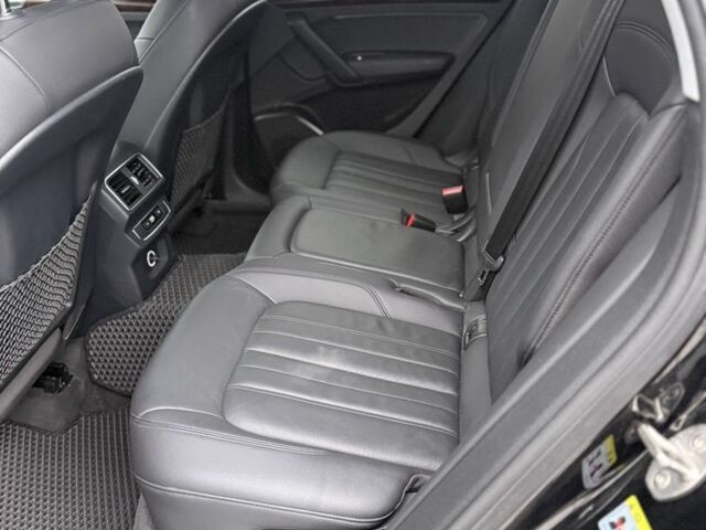 Черный Ауди Ку 5, объемом двигателя 2 л и пробегом 134 тыс. км за 570 $, фото 5 на Automoto.ua