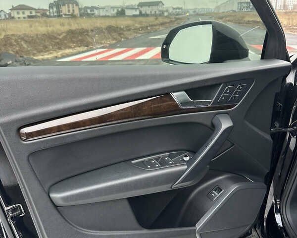 Черный Ауди Ку 5, объемом двигателя 1.98 л и пробегом 76 тыс. км за 25000 $, фото 35 на Automoto.ua