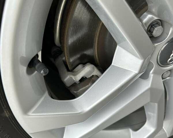 Черный Ауди Ку 5, объемом двигателя 0 л и пробегом 207 тыс. км за 18400 $, фото 44 на Automoto.ua