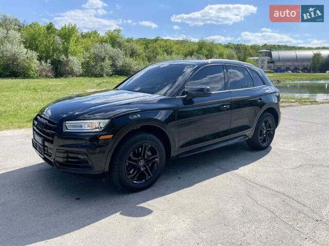 Черный Ауди Ку 5, объемом двигателя 2 л и пробегом 185 тыс. км за 22300 $, фото 1 на Automoto.ua