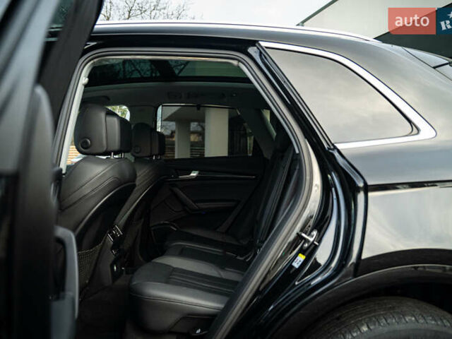 Черный Ауди Ку 5, объемом двигателя 1.98 л и пробегом 87 тыс. км за 28800 $, фото 12 на Automoto.ua