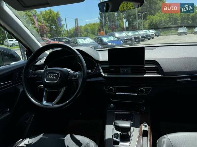 Черный Ауди Ку 5, объемом двигателя 1.99 л и пробегом 312 тыс. км за 21000 $, фото 29 на Automoto.ua