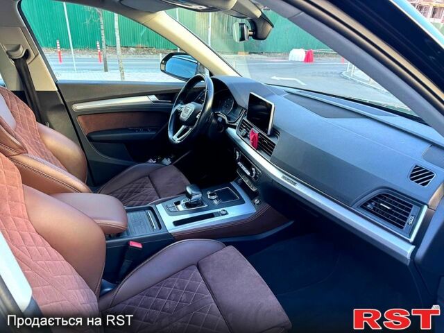 Черный Ауди Ку 5, объемом двигателя 2 л и пробегом 179 тыс. км за 30500 $, фото 7 на Automoto.ua