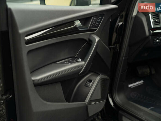 Черный Ауди Ку 5, объемом двигателя 1.98 л и пробегом 87 тыс. км за 28900 $, фото 51 на Automoto.ua