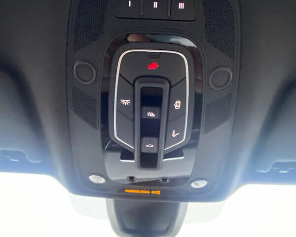 Чорний Ауді Ку 5, об'ємом двигуна 1.98 л та пробігом 266 тис. км за 20999 $, фото 21 на Automoto.ua