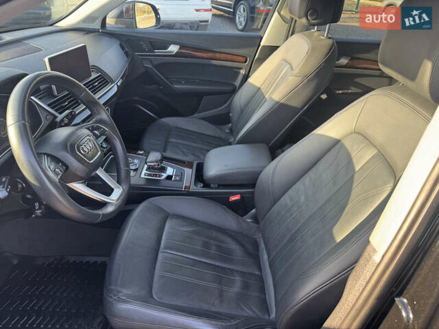 Чорний Ауді Ку 5, об'ємом двигуна 2 л та пробігом 151 тис. км за 23400 $, фото 31 на Automoto.ua