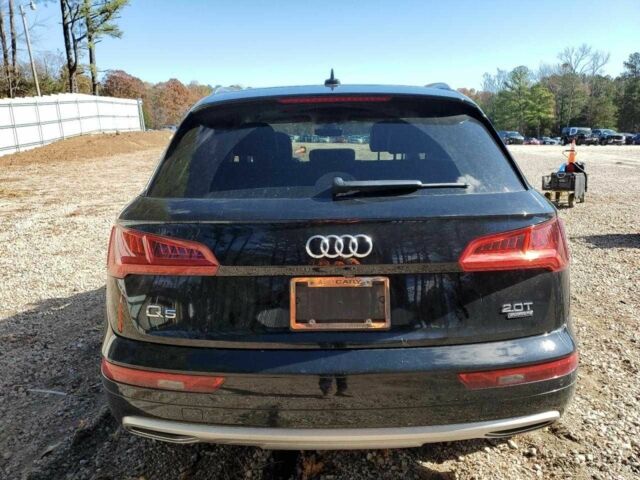 Черный Ауди Ку 5, объемом двигателя 2 л и пробегом 86 тыс. км за 8500 $, фото 5 на Automoto.ua