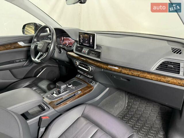 Черный Ауди Ку 5, объемом двигателя 1.98 л и пробегом 87 тыс. км за 28600 $, фото 13 на Automoto.ua