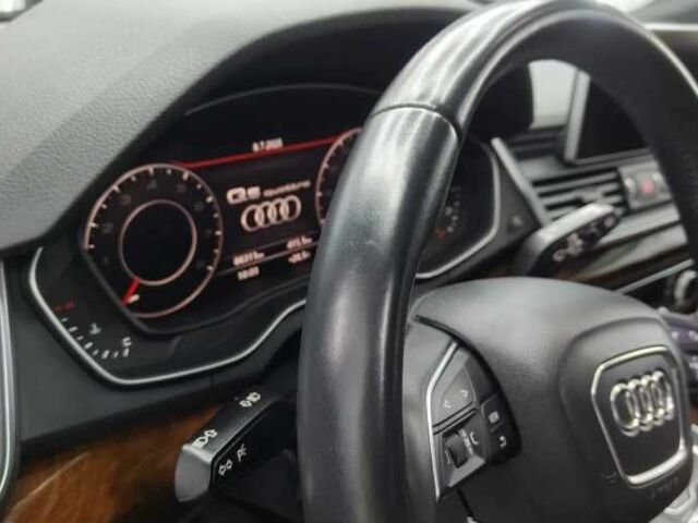 Черный Ауди Ку 5, объемом двигателя 2 л и пробегом 70 тыс. км за 14650 $, фото 10 на Automoto.ua