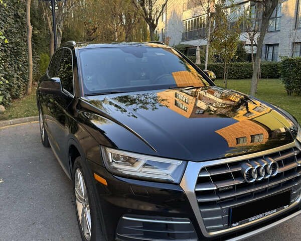 Чорний Ауді Ку 5, об'ємом двигуна 1.98 л та пробігом 81 тис. км за 29000 $, фото 2 на Automoto.ua