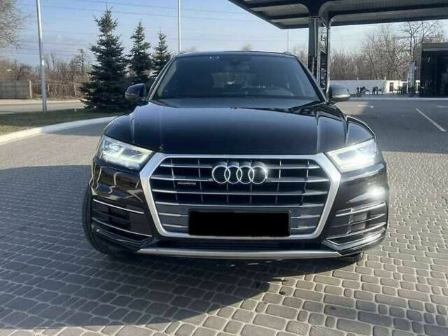 Черный Ауди Ку 5, объемом двигателя 2 л и пробегом 72 тыс. км за 17000 $, фото 6 на Automoto.ua