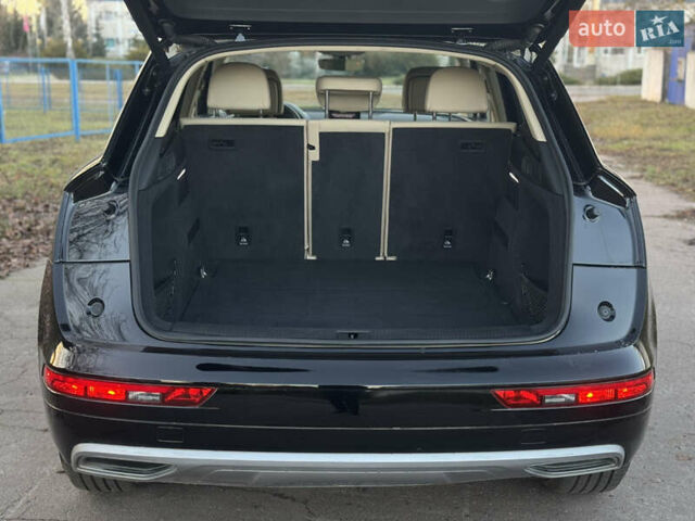 Чорний Ауді Ку 5, об'ємом двигуна 2 л та пробігом 88 тис. км за 22750 $, фото 53 на Automoto.ua