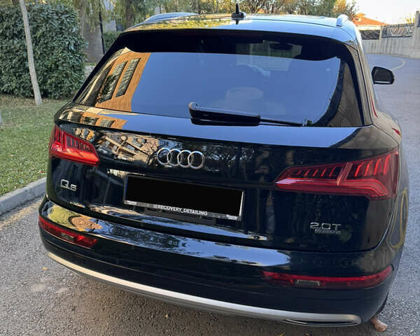 Чорний Ауді Ку 5, об'ємом двигуна 1.98 л та пробігом 81 тис. км за 29000 $, фото 4 на Automoto.ua