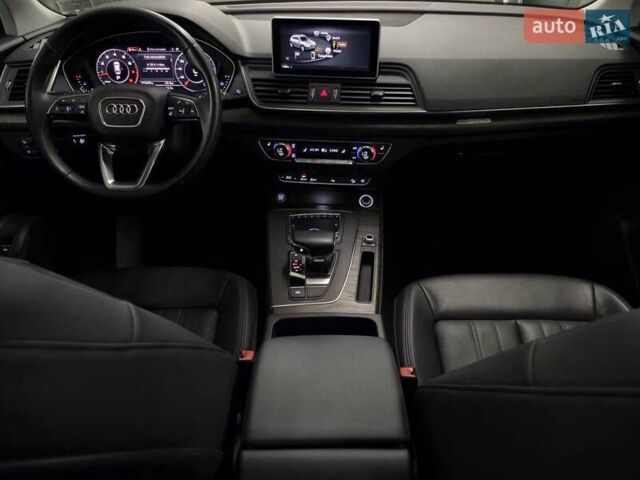 Черный Ауди Ку 5, объемом двигателя 2 л и пробегом 165 тыс. км за 26499 $, фото 17 на Automoto.ua