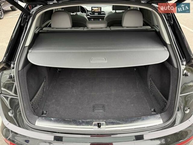 Черный Ауди Ку 5, объемом двигателя 1.98 л и пробегом 61 тыс. км за 28400 $, фото 39 на Automoto.ua